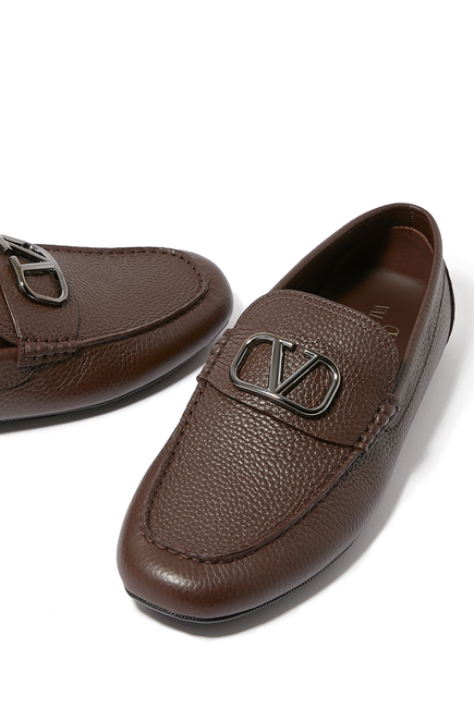 Vlogo Signature Calfskin Leather Driver Shoes